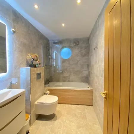 Lake District Cottage In 1 Acre Gardens Off M6 Penrith Exterior photo