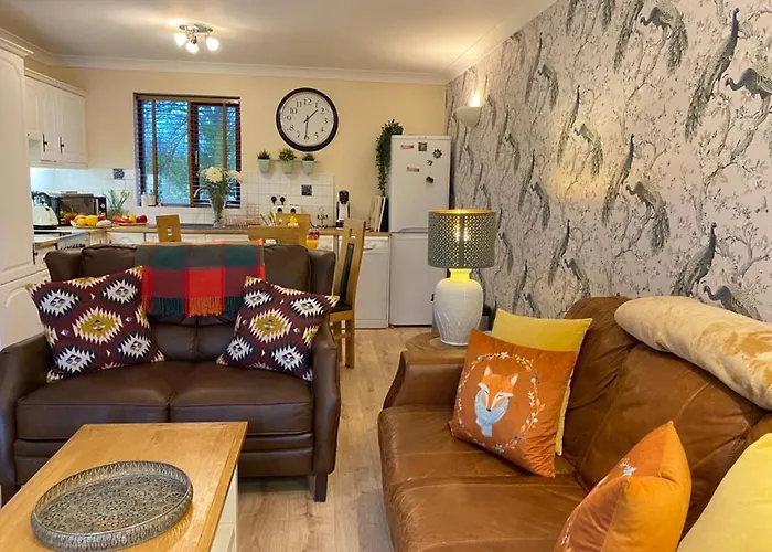 Lake District Cottage In 1 Acre Gardens Off M6
