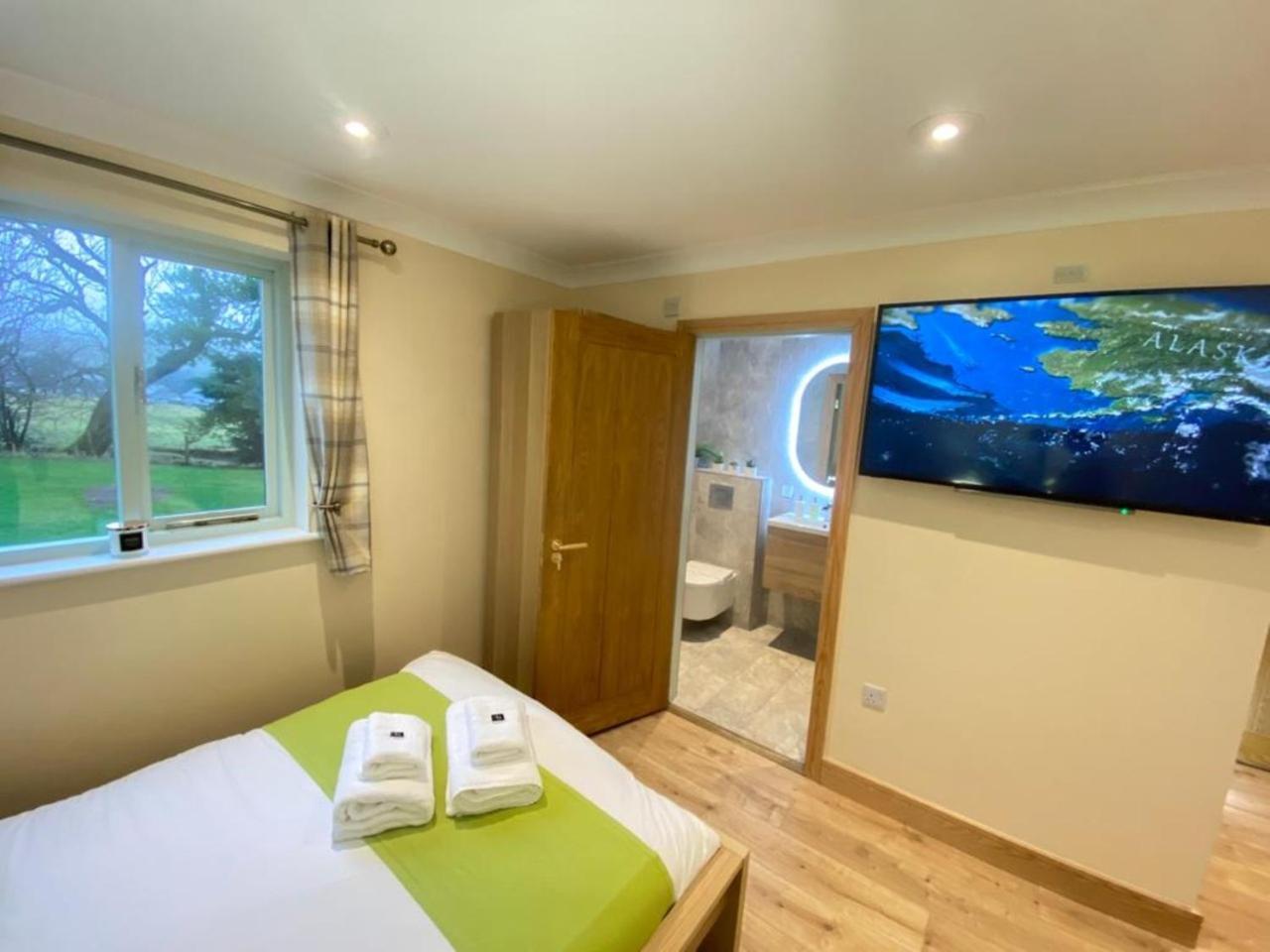 Casa de Campo District In 1 Acre Gardens Off M6 Penrith